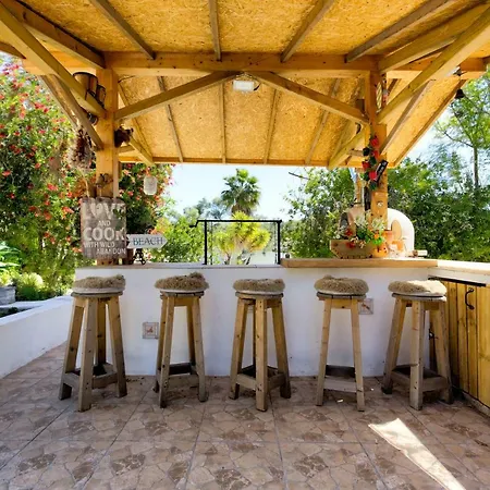 Πανσιόν Casa De Mondo Iii