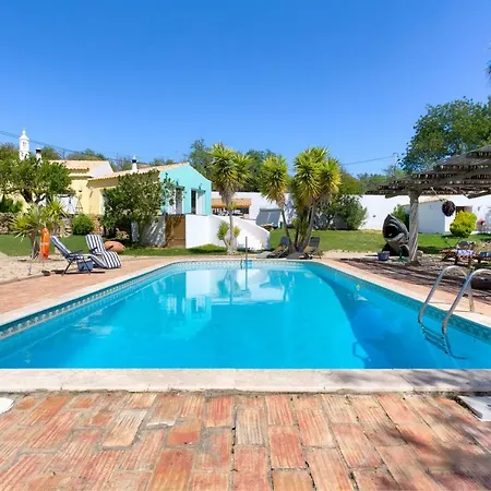 Πανσιόν Casa De Mondo Iii